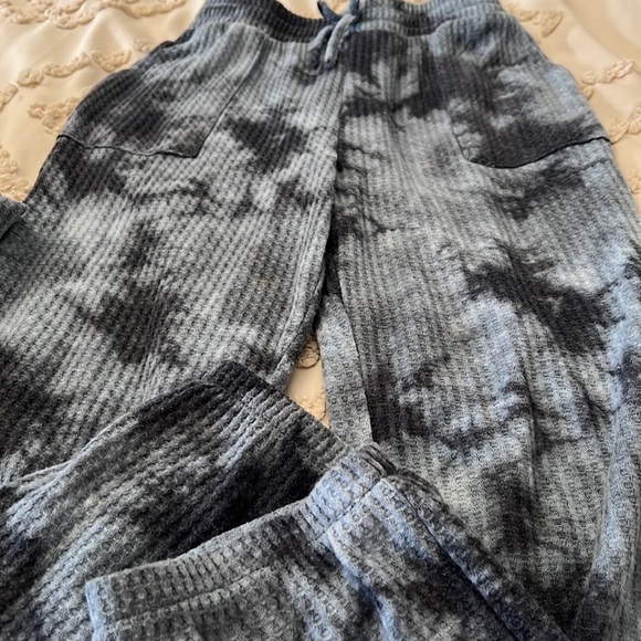 Love, Fire Girls 2 Piece Set - Picture 7 of 10